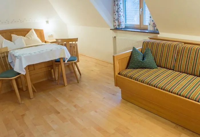 Prentnergut Apartman *