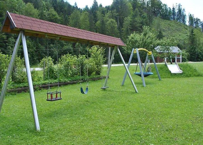 帕仁纳格特酒店 *